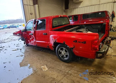 2005 Dodge Dakota Quad z USA, uszkodzony, nr VIN 1D7HW28KX5S331124